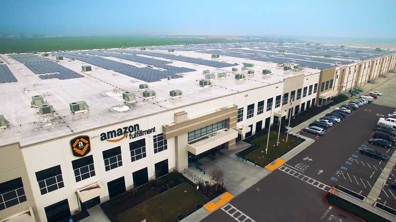 Amazon e Walmart in lizza per comprare Flipkart Amazon e Walmart in lizza per comprare Flipkart