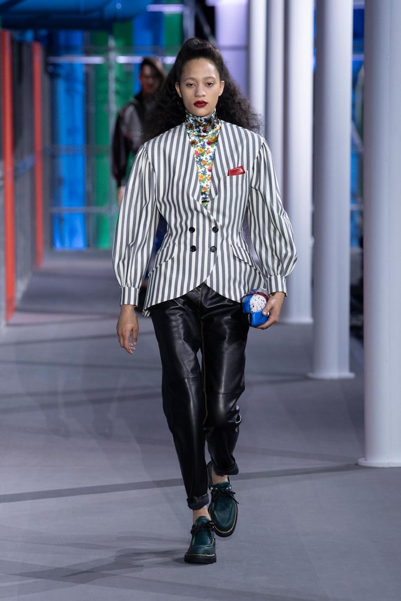 PFW: Louis Vuitton ha sfilato al Beaubourg PFW: Louis Vuitton ha sfilato al Beaubourg