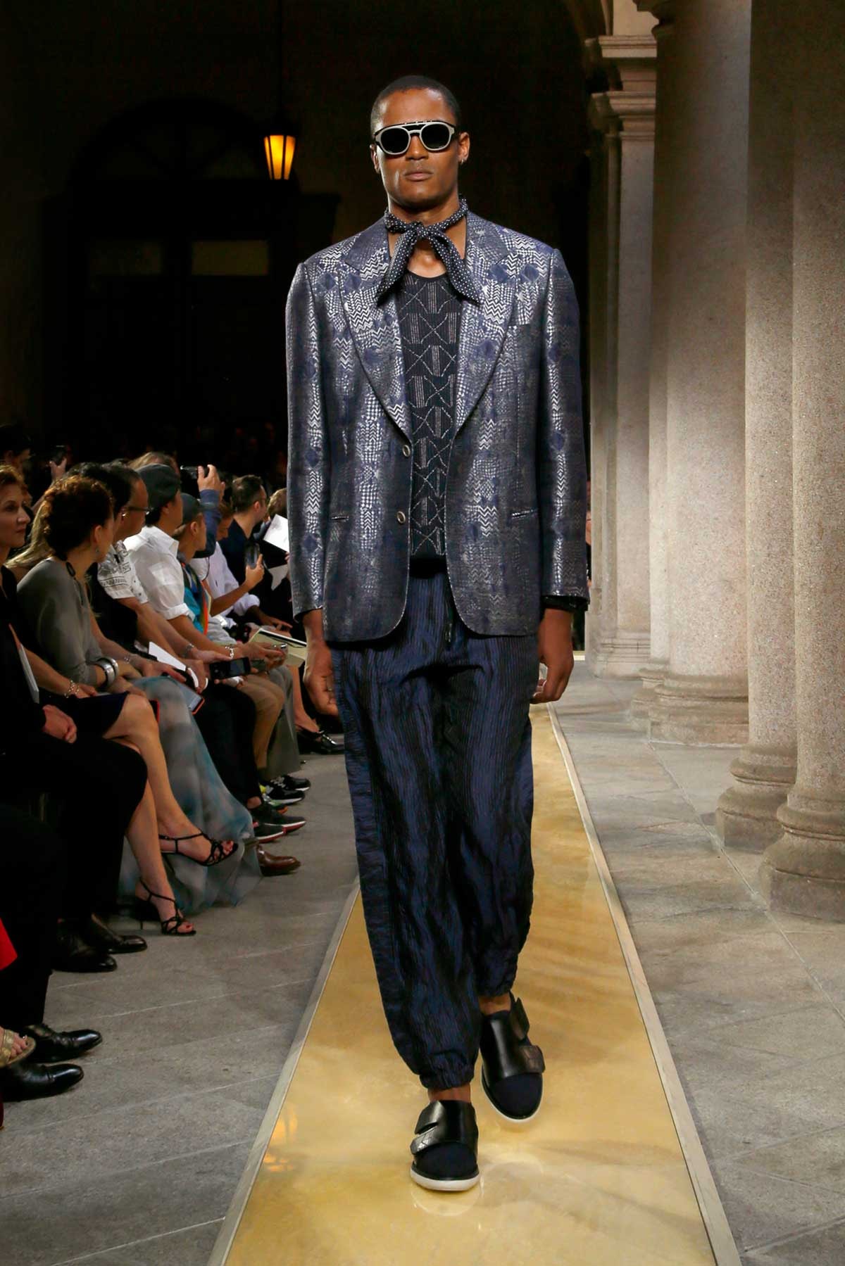 MFW: l'uomo disegnato da Armani è coraggioso MFW: l'uomo disegnato da Armani è coraggioso