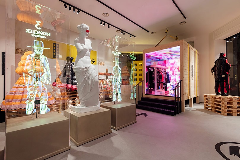 Dentro ai pop-up "House of Genius" di Moncler Dentro ai pop-up "House of Genius" di Moncler